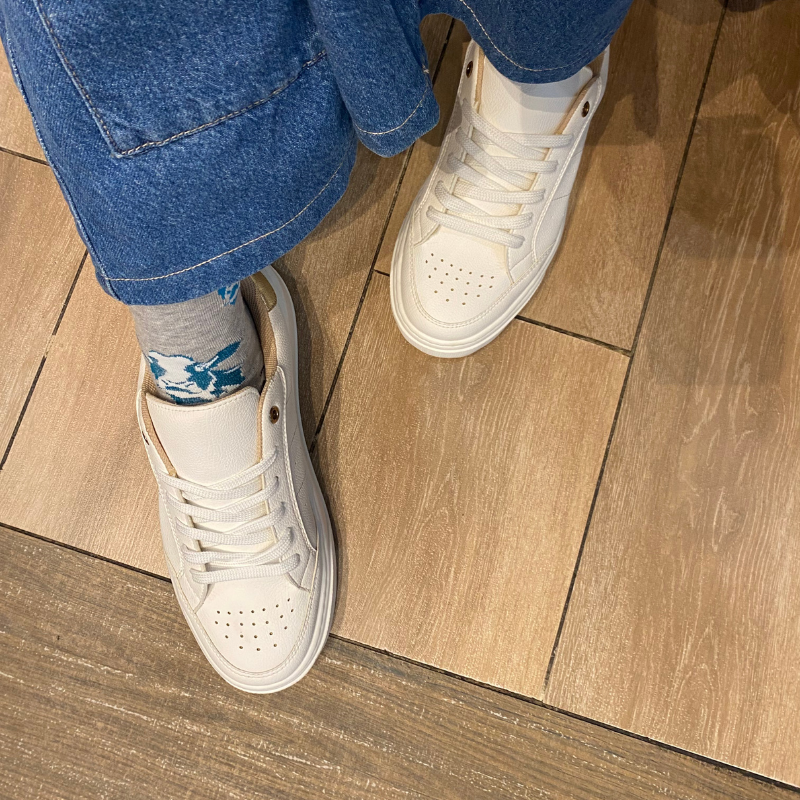 Tenis