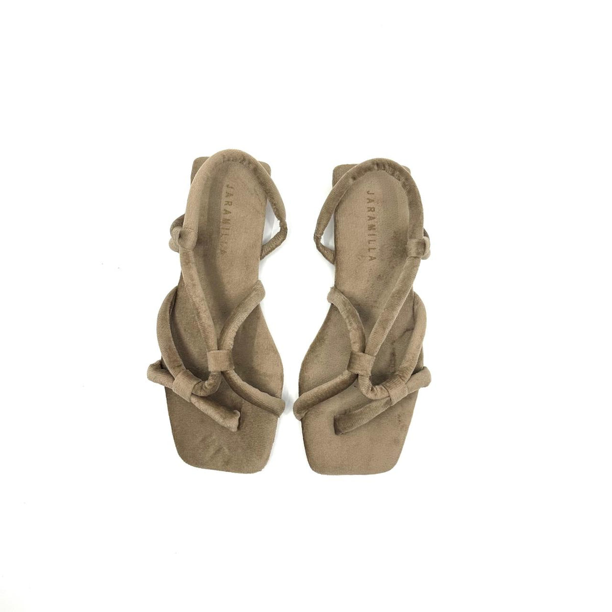 Flat Maya Pas