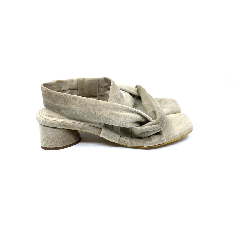 Tacones Bajos