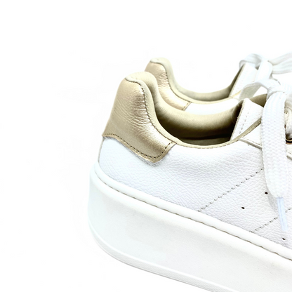 Tenis